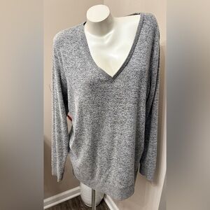 Lucky Brand V Neck Lightweight Sweater Top Sz L Heather Gray Deep Side Slits